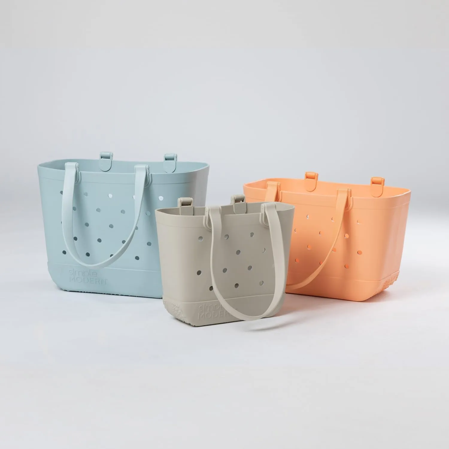 Simple Modern Medium Beach Bag | Waterproof Getaway Rubber Tote with Zipper Pocket for Travel, Pool, Boat, Groceries, Sports | Blue Dune
